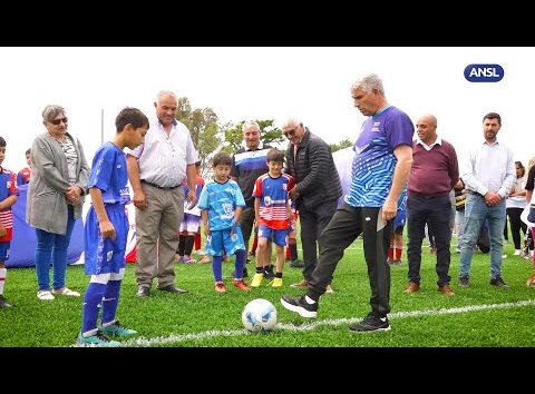 Claudio Poggi en la reinauguración de la cancha del estadio ‘Gonzalo De Otaegui’ de Anchorena