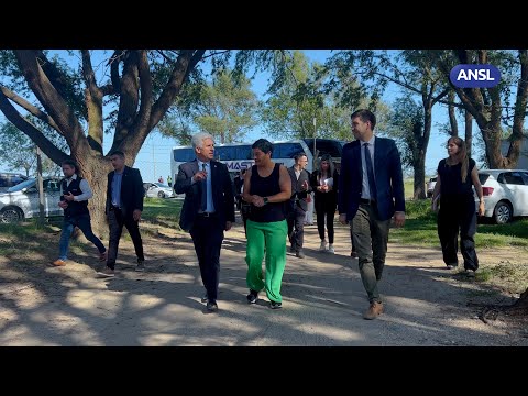 Gabriella del Valle Balmaceda, directora de la Esc. N° 452 Gabriella del Valle Balmaceda, directora de la Esc. N° 452