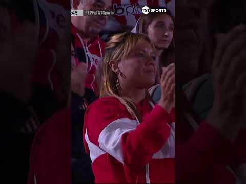 La EMOTIVA OVACIÃN de todos los hinchas de Estudiantes para Javier Altamirano ð´âª La EMOTIVA OVACIÃN de todos los hinchas de Estudiantes para Javier Altamirano ð´âª