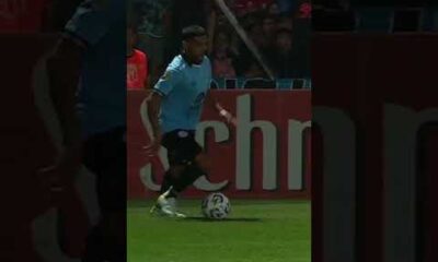 TIRÃ UNOS PROHIBIDOS ð Franco Jara amagÃ³ con hacer una rabona y ganÃ³ un corner