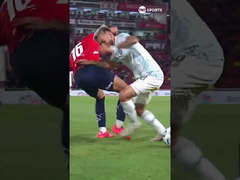 ¡JUEGUE RENZO! ð© Tesuri salió jugando a pura pisada ¡JUEGUE RENZO! ð© Tesuri salió jugando a pura pisada