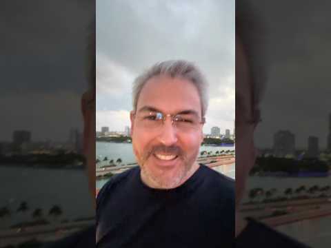 Aquí en el Allure of the Seas uno de los cruceros más grandes del mundo #shorts