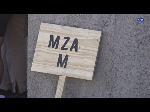 Claudio Poggi recorre la obra de viviendas en Justo Daract