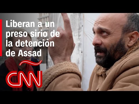 CNN capta el momento de la liberación de un hombre de una prisión siria CNN capta el momento de la liberación de un hombre de una prisión siria