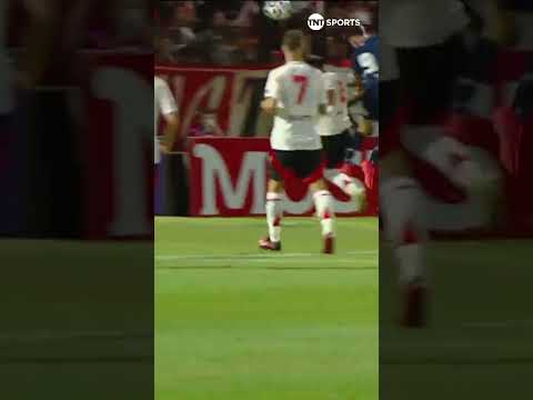 UNA ASISTENCIA TOP ð El centro tres dedos de Bosch para el empate de Vélez ante River en Reserva UNA ASISTENCIA TOP ð El centro tres dedos de Bosch para el empate de Vélez ante River en Reserva