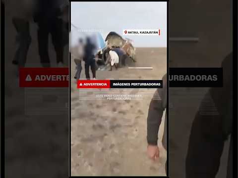 Video muestra los restos del avión siniestrado en #Kazajstán Video muestra los restos del avión siniestrado en #Kazajstán