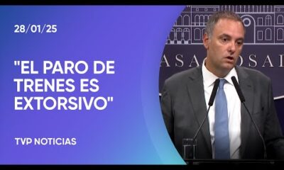 Adorni cuestionó el paro de trenes y confirmó a Santiago Castro Videla como Procurador del Tesoro