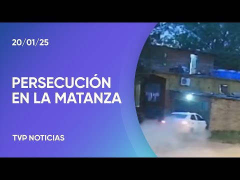 AMBA: robaron un auto y chocaron contra una casa en La Matanza