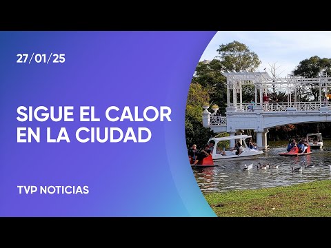 CABA: navegamos las aguas de El Rosedal en Palermo CABA: navegamos las aguas de El Rosedal en Palermo