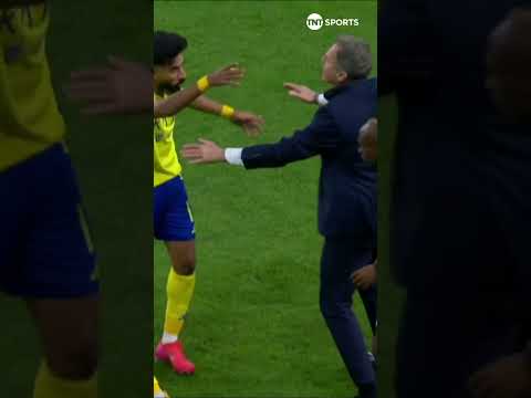 De profesiÃ³n: DT y separador de peleas ð