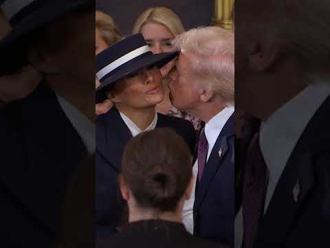 El “no beso” de Trump con Melania