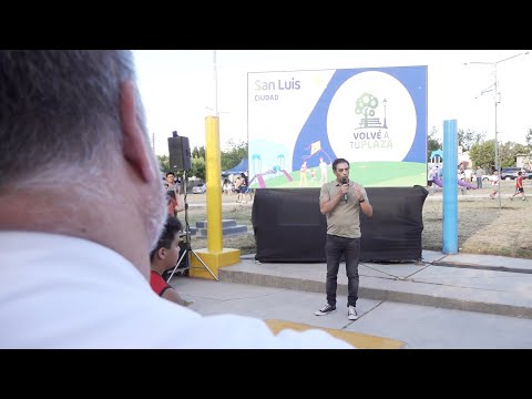 Los vecinos del barrio 114 Viviendas celebraron la renovación de su plaza