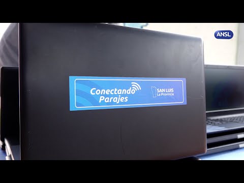 Ailen y Juan, alumnos de la escuela nº 277, paraje ‘El Tala’