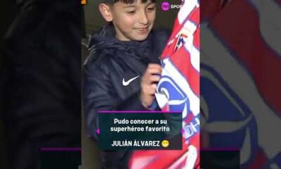 Â¡PURA EMOCIÃN! ð¤© Pudo conocer a JuliÃ¡n Ãlvarez y se quedÃ³ con su camiseta