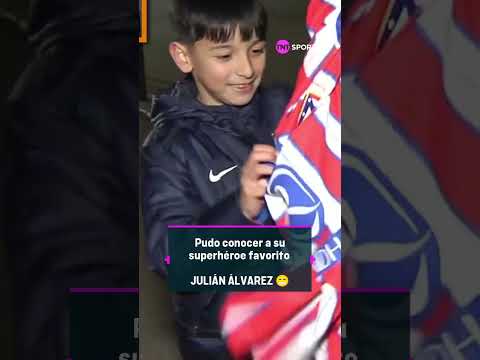 Â¡PURA EMOCIÃN! ð¤© Pudo conocer a JuliÃ¡n Ãlvarez y se quedÃ³ con su camiseta