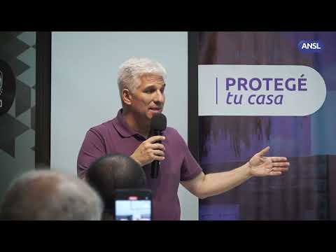 Claudio Poggi en Entrega de Escrituras y presentación del programa “Protege tu casa”