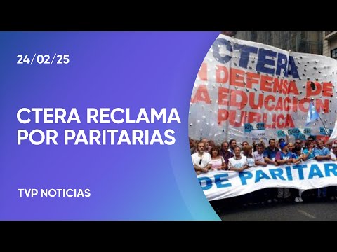 Ctera marchó al Palacio Pizzurno para protestar por paritarias