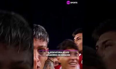 Los jugadores de HuracÃ¡n y una clÃ¡sica dedicatoria para festejar la victoria ante San Lorenzo