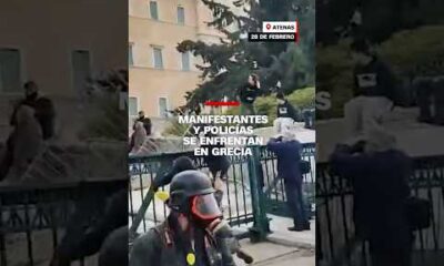 Manifestantes y policías se enfrentan en Grecia