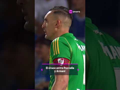 Pezzella no se entendió con Armani y se terminaron cruzando ð¥ Pezzella no se entendió con Armani y se terminaron cruzando ð¥