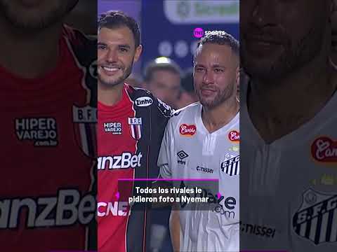 Todos querÃ­an una foto con Neymar en su vuelta al fÃºtbol brasileÃ±o ð§ð·ð«¶