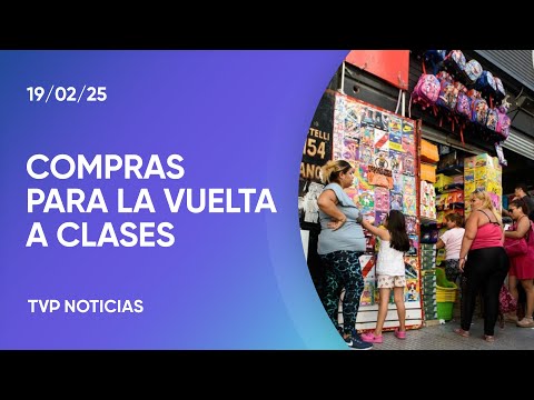 Vuelta al cole: Largas filas para comprar útiles en Once