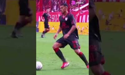 Cancha mojada, jugada a pura gambeta y gol de Molina para el 2-0 de Argentinos â½ð