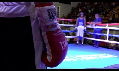 El Gobernador acompañó una nueva velada boxística bajo las luces del ring del ‘Pablo Zorrilla’