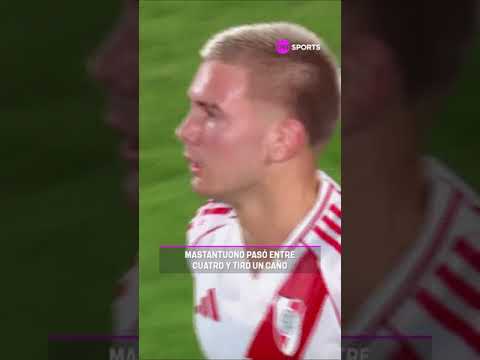 LA JUGADA DE MASTANTUONO ð El juvenil de River entrÃ³ al Ã¡rea, tirÃ³ un caÃ±o pero no pudo definir