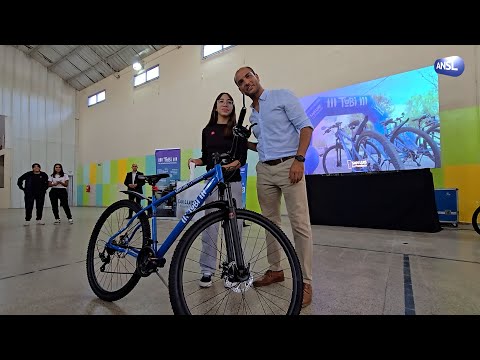 A paso firme: el Gobierno alcanzó más de 1.900 bicicletas entregadas en toda la provincia A paso firme: el Gobierno alcanzó más de 1.900 bicicletas entregadas en toda la provincia