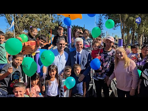 Cientos de vecinos y decenas de niños acudieron a la inauguración de la renovada plaza 1° de Mayo Cientos de vecinos y decenas de niños acudieron a la inauguración de la renovada plaza 1° de Mayo