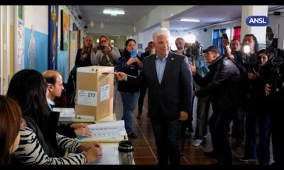 El Gobernador votó e invitó a la ciudadanía a participar de la fiesta de la democracia