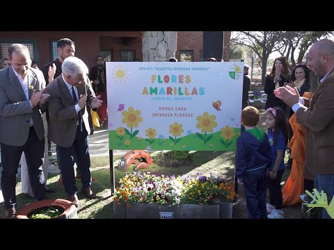 El jardín de la escuela ‘Maestra Rosenda Quiroga’ cobró identidad propia: ‘Flores Amarillas’