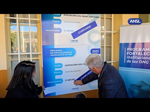 Entrega de decretos a ONG, escrituras y financiamiento a emprendedores en Quines