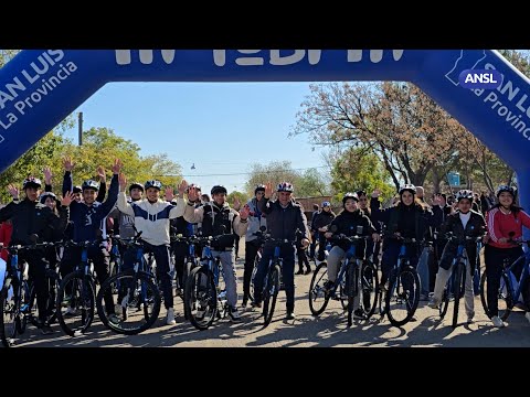 Estudiantes de dos escuelas de Luján recibieron sus TuBi