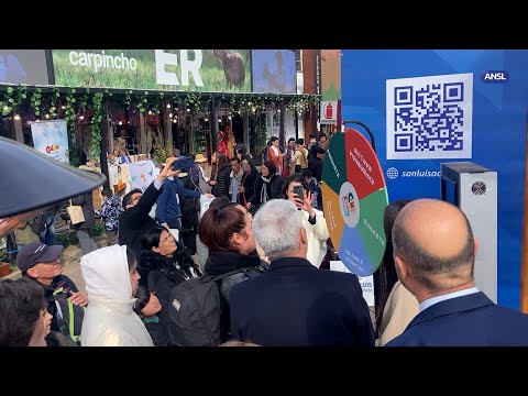 Poggi visitó el stand de San Luis en la Exposición Rural de Palermo