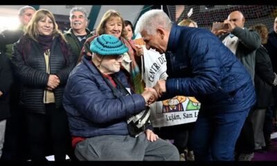 El gobernador Claudio Poggi acompañó a los adultos mayores que participaron en ‘Grandes Amigos’