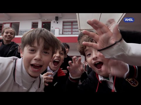 Ximena De Rosa, regente del nivel Secundario del Instituto Santo Tomás de Aquino