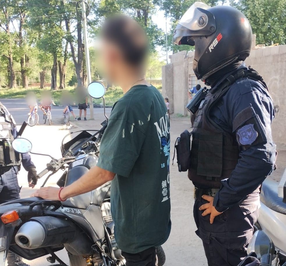 Villa Mercedes: Demoran a un Joven en Moto Robada con Pedido de Captura Judicial Villa Mercedes: Demoran a un Joven en Moto Robada con Pedido de Captura Judicial