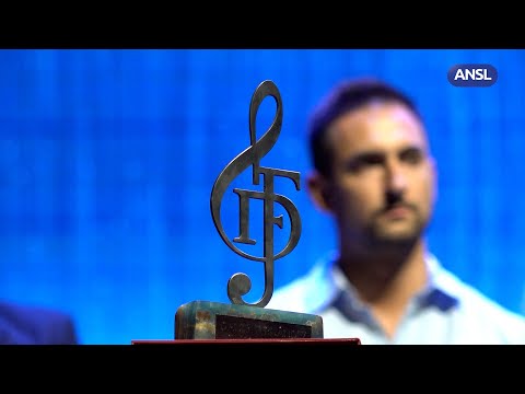 Diana Salmún y Oscar Flores, Ex compañeros de la promo 1980