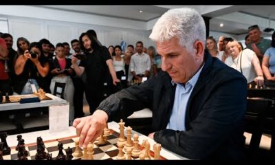 El Gobernador movió la primera pieza del Torneo Internacional de Ajedrez IRT Sub 2400