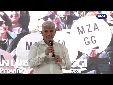 Claudio Poggi, gobernador de San Luis 3er entrega de viviendas en San Luis