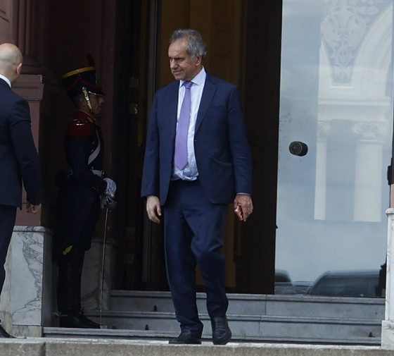 Lavagna escala la guerra con Scioli y vuelve a publicar datos lapidarios sobre el turismo