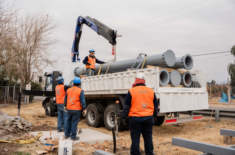 Orrego puso en funcionamiento la primera autopista solar de Argentina