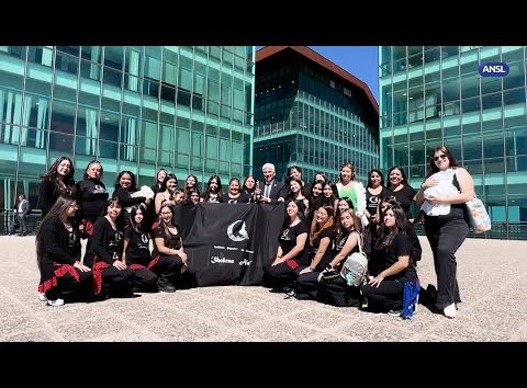 Poggi recibió a integrantes del Instituto de Danzas ‘Shokran Ala’, ganadores del Martín Fierro