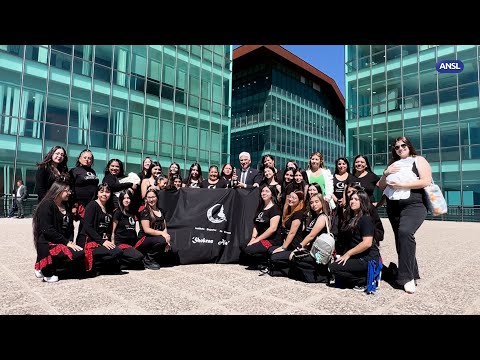 Poggi recibió a integrantes del Instituto de Danzas ‘Shokran Ala’, ganadores del Martín Fierro