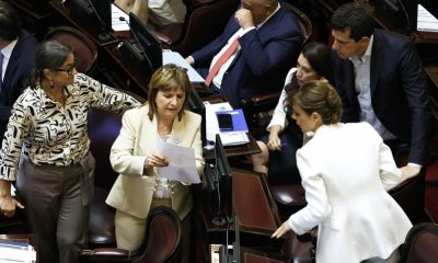 Santiago Caputo coordinó la ley de Inocencia Fiscal y confirma su regreso a la operación sobre el Congreso