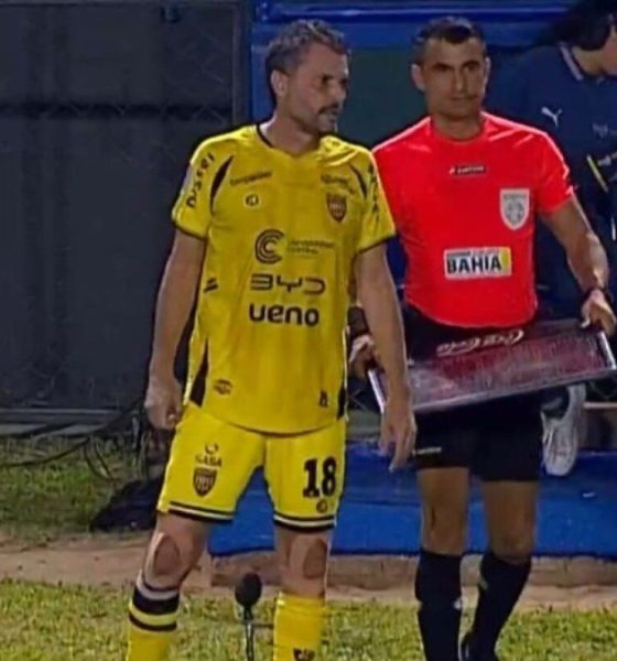 Un hecho insólito para el fútbol: el presidente que disputó un partido oficial y rompió un récord