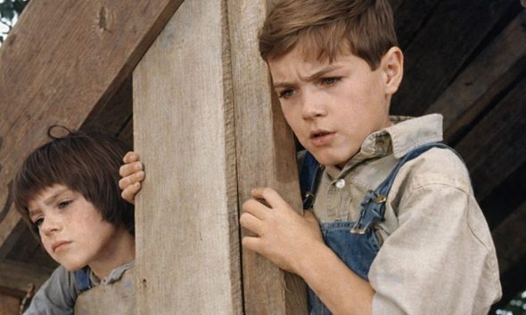 Una chica de 30 años vendía billetes de avión: se tomó dos años libres y escribió una de las novelas más relevantes de la historia