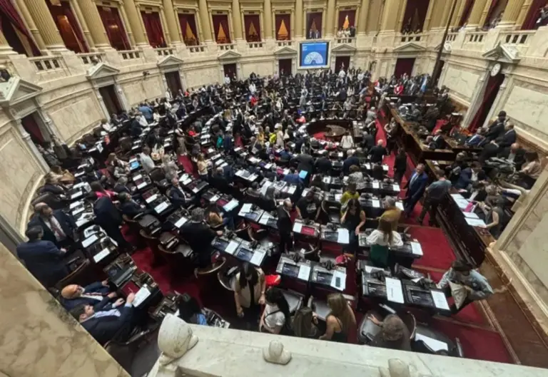 Congreso: Solo 400 oradores participarán en el debate por la Ley de Glaciares
